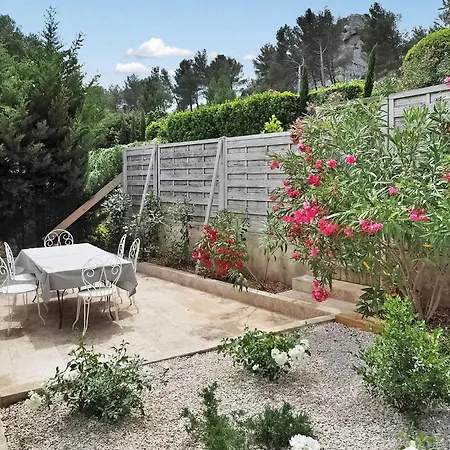 La De * Maussane les Alpilles